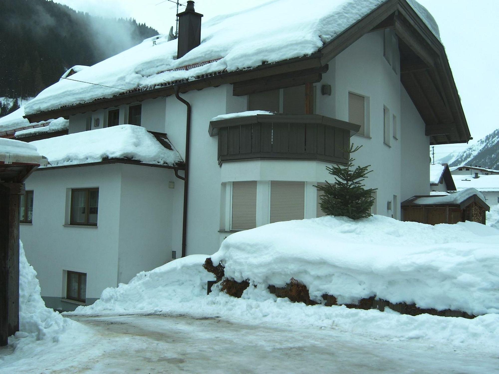 Hotel Haus Dorfschmied Flirsch Exteriér fotografie