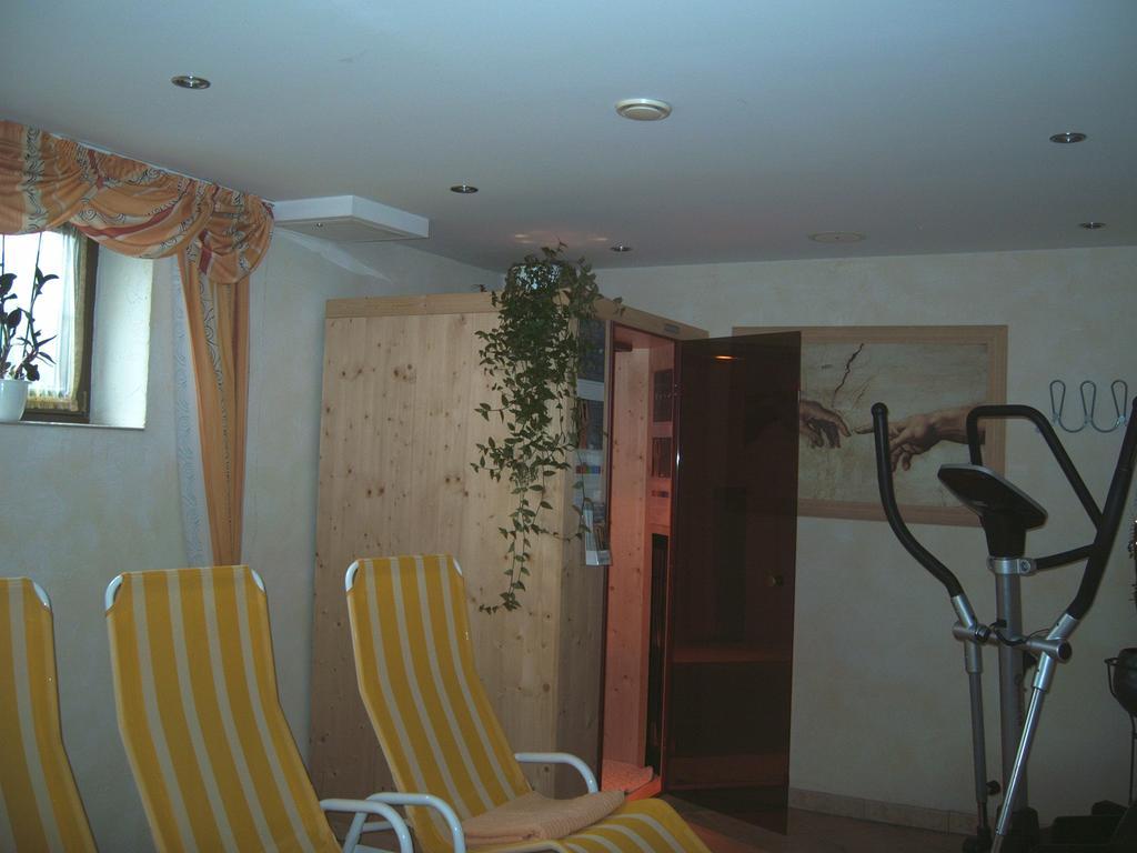 Hotel Haus Dorfschmied Flirsch Exteriér fotografie
