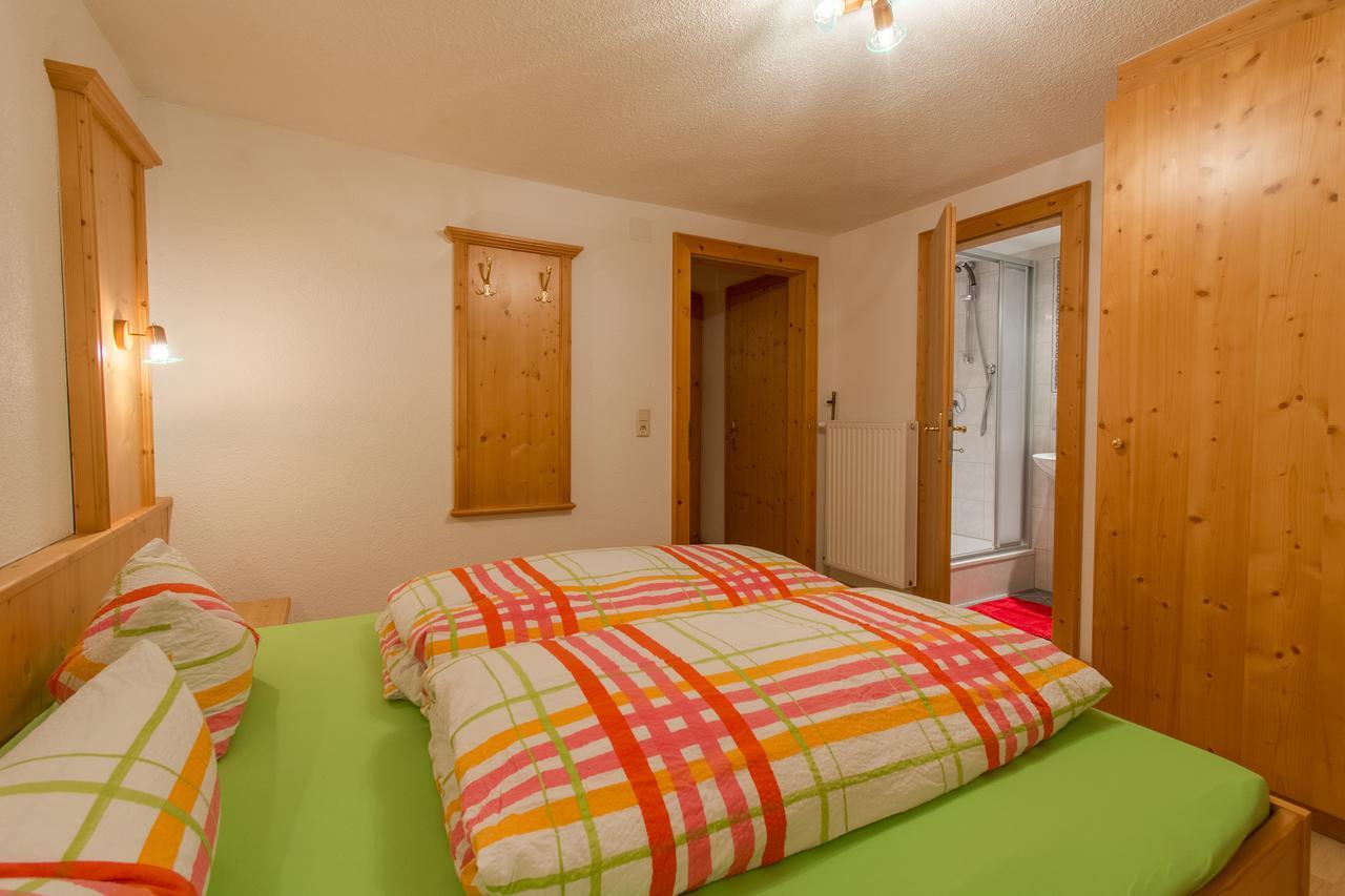 Hotel Haus Dorfschmied Flirsch Exteriér fotografie